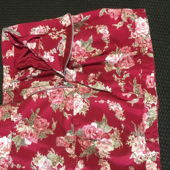 Royal Love Zipper Back Floral Skirt - Picture 6 of 7